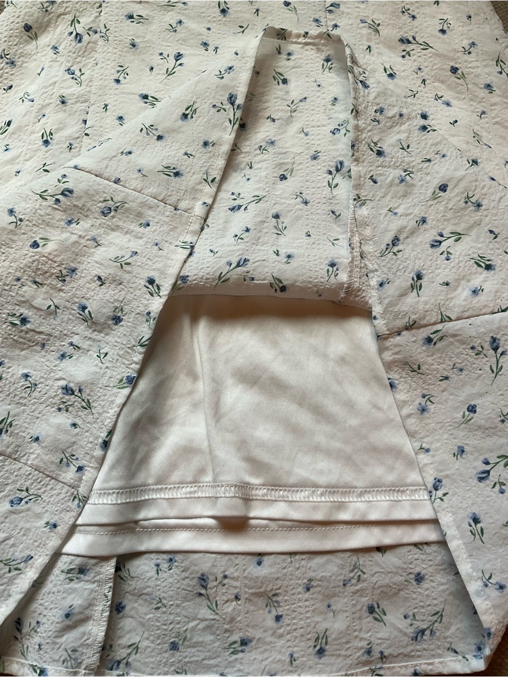 H&M Divided White with Blue Floral Square-Neck Mini Dress - Picture 11 of 14